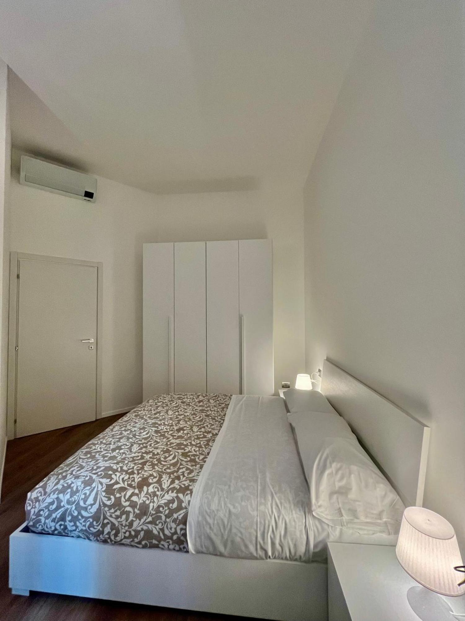Central Side Apartment Milano Exterior foto